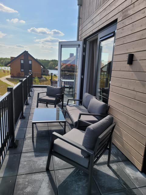 Balkon mit Lounge-Sitzgruppe